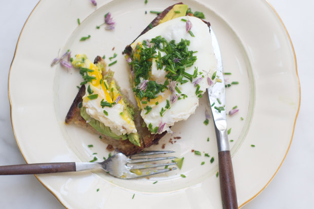 Poached Eggs in White Wine